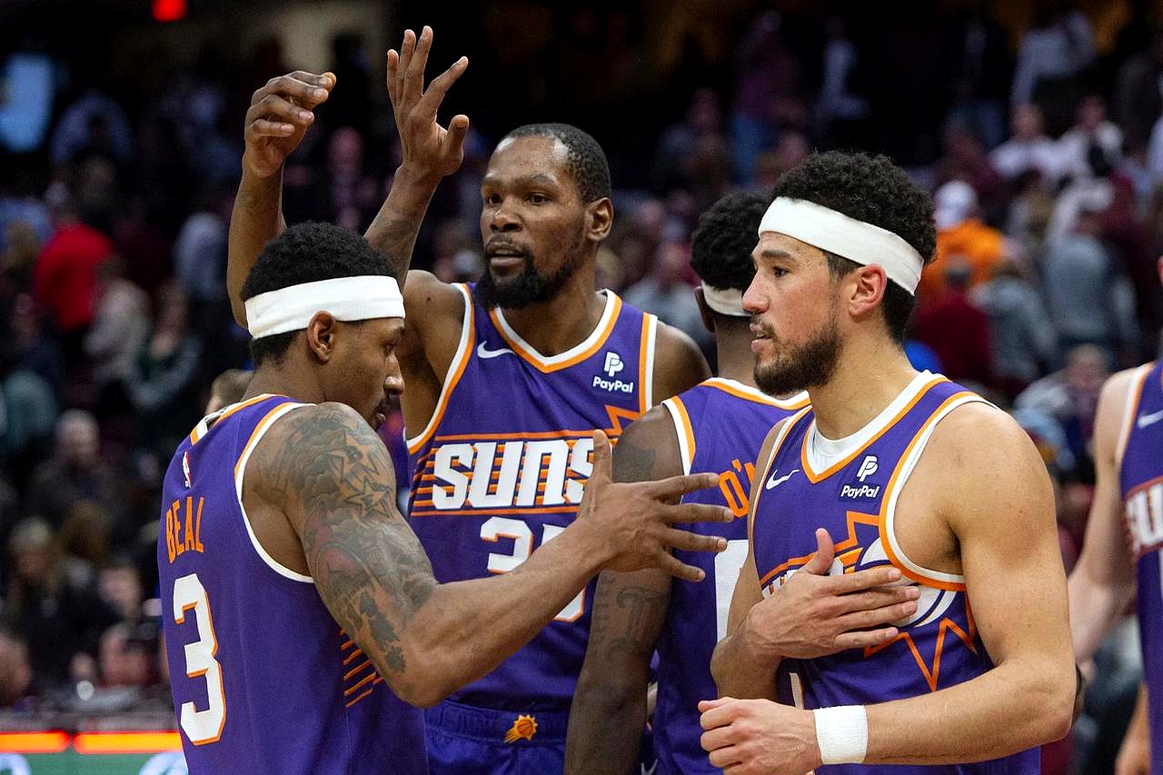 开云体育APP-最后时刻胜出首场状态出色，拜仁观众沸腾！，杜兰特重返赛场比赛高潮迭起-开云体育APP