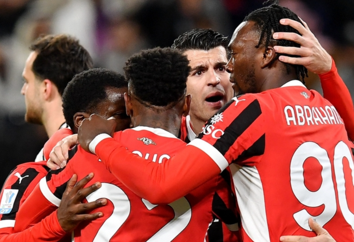 开云体育-AC米兰训练开放日,清晨篮板制胜引欢呼,意甲在即,资深球员宣示担当的简单介绍-开云体育